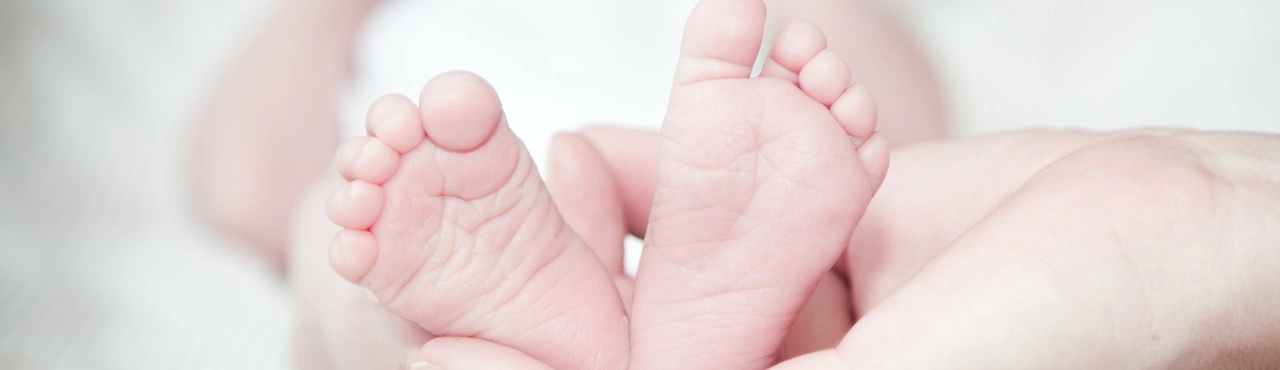 Crescita neonato: come si calcola, curve e percentili, lo scatto di crescita